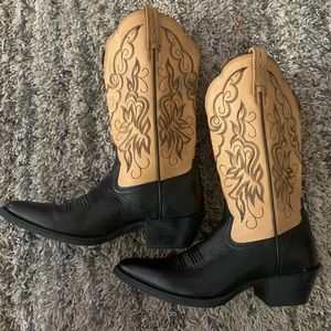 Ariat Deertan leather boot Western Cowboy women’s boot